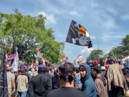 "Pop Culture as Protest": Komparasi Gerakan Sosial "One Piece" di Indonesia, Filipina, dan Nepal dalam Reformasi Politik dan Representasi Rakyat